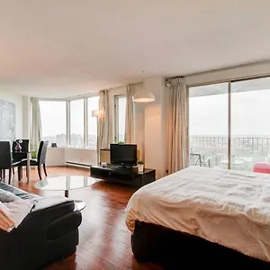 Beautiful With View Of The City! Montreal